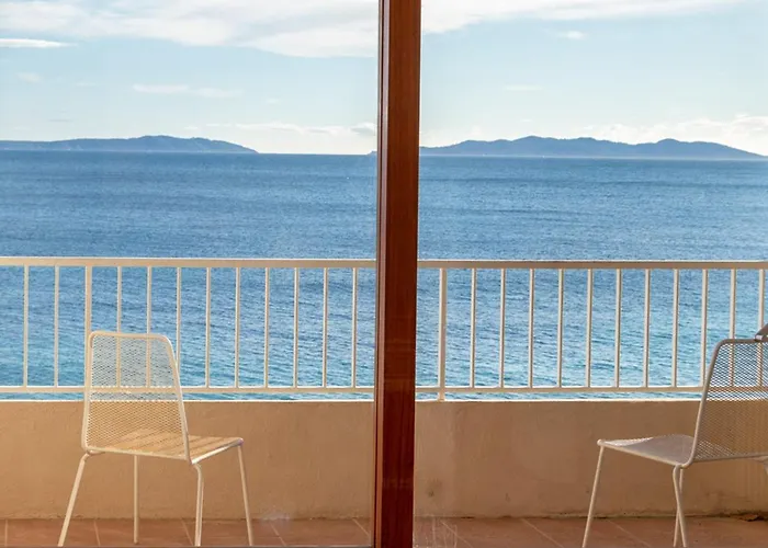 Apartment Location T2 Mezzanine, 6 Pers, Clim, Cavaliere - Fr-1-803-73 Le Lavandou