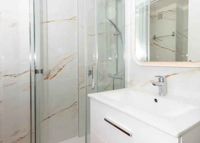 Location T2 Mezzanine, 6 Pers, Clim, Cavaliere - Fr-1-803-73